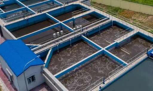bể tách dầu mỡ trong xử lý nước thải