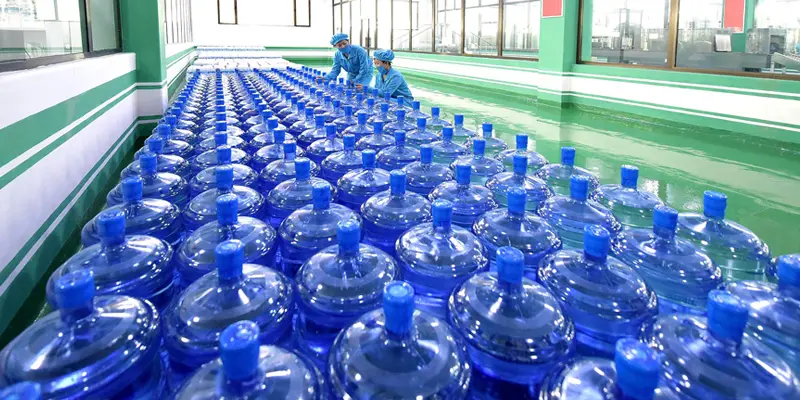 Chia sẻ kinh nghiệm mở xưởng sản xuất nước đóng bình